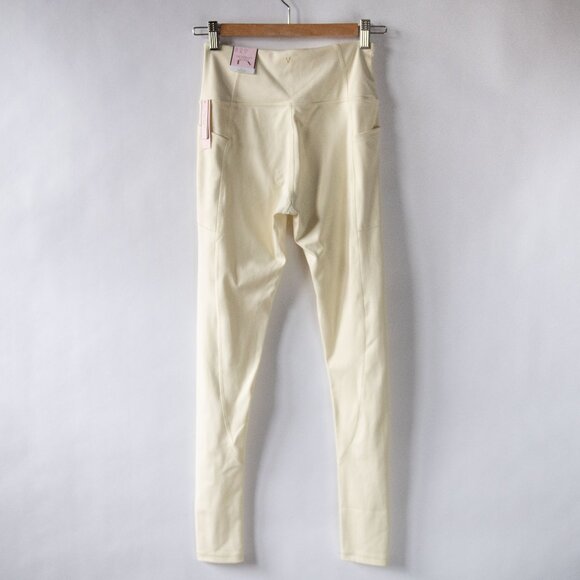 Victoria's Secret Incredible Essential Leggings *Runs Small* - Picture 6 of 12